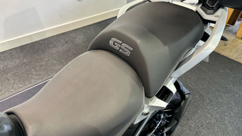 BMW R1200 GS TE Triple Black